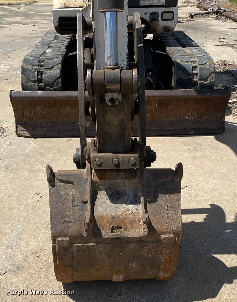 image for item MG9794 2006 Bobcat 341G  mini excavator