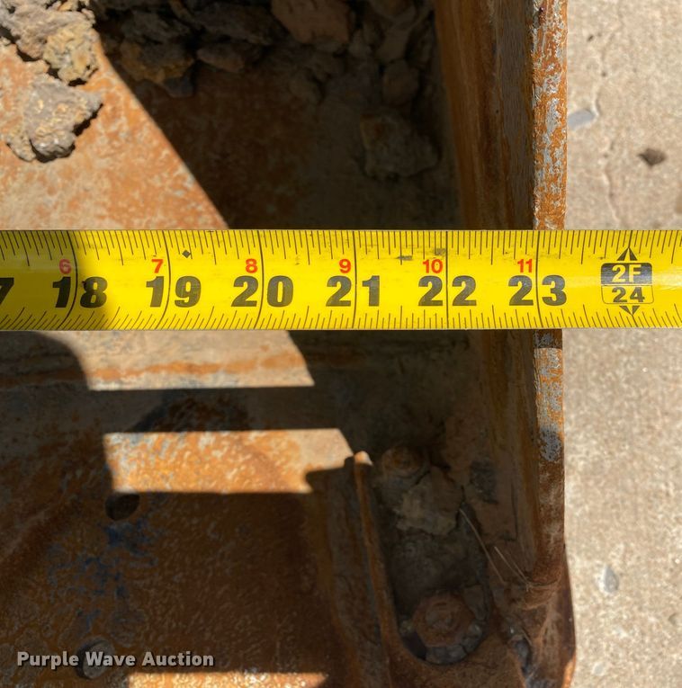 image for item MG9794 2006 Bobcat 341G  mini excavator