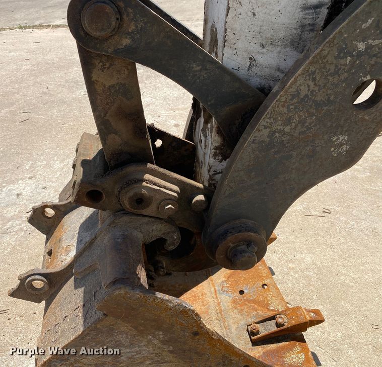 image for item MG9794 2006 Bobcat 341G  mini excavator