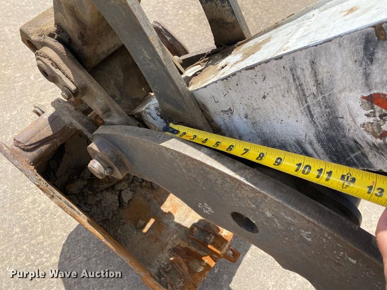 image for item MG9794 2006 Bobcat 341G  mini excavator