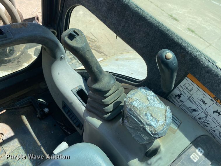 image for item MG9794 2006 Bobcat 341G  mini excavator