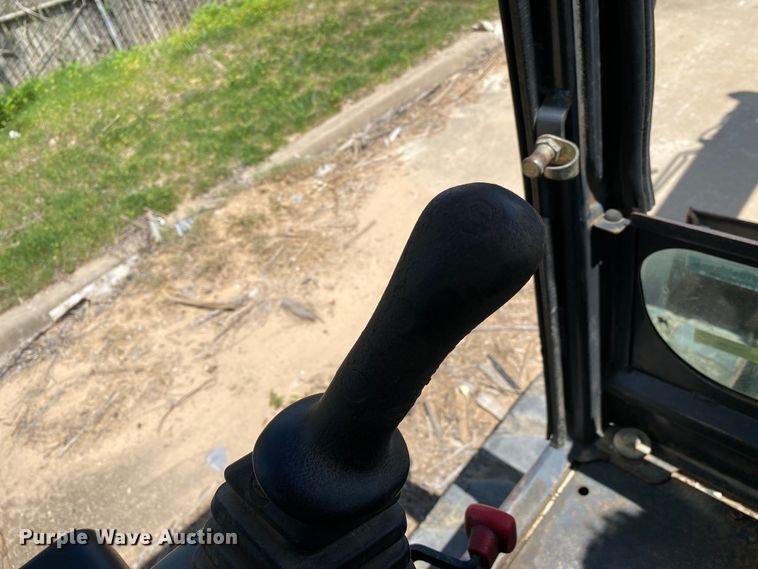 image for item MG9794 2006 Bobcat 341G  mini excavator