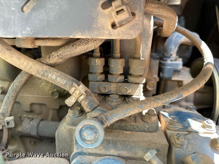 image for item MG9795 2011 Bobcat E32  mini excavator