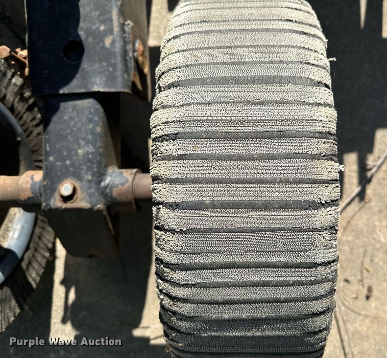 image for item MG9798 Bush Hog 3715  batwing rotary mower