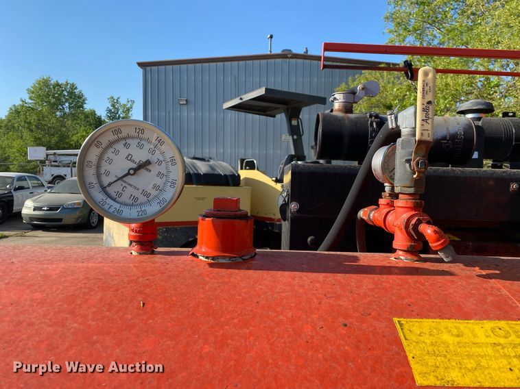 image for item MG9799 2009 Duraco DuraPatcher 125DJT  spray injection pothole patcher