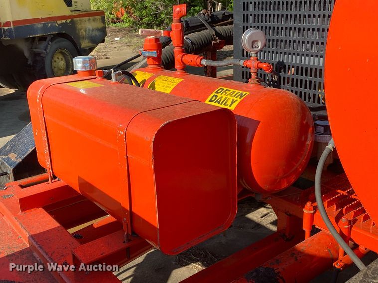 image for item MG9799 2009 Duraco DuraPatcher 125DJT  spray injection pothole patcher