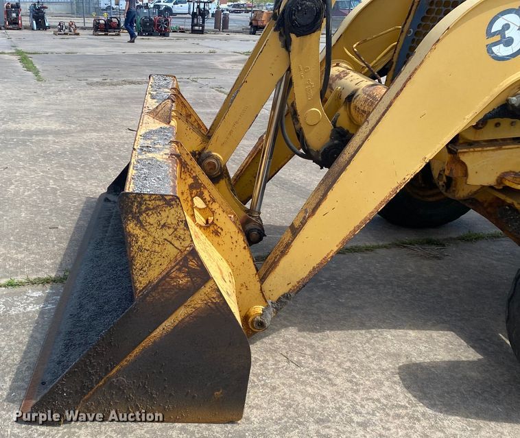 image for item MG9800 2003 John Deere 310G  backhoe