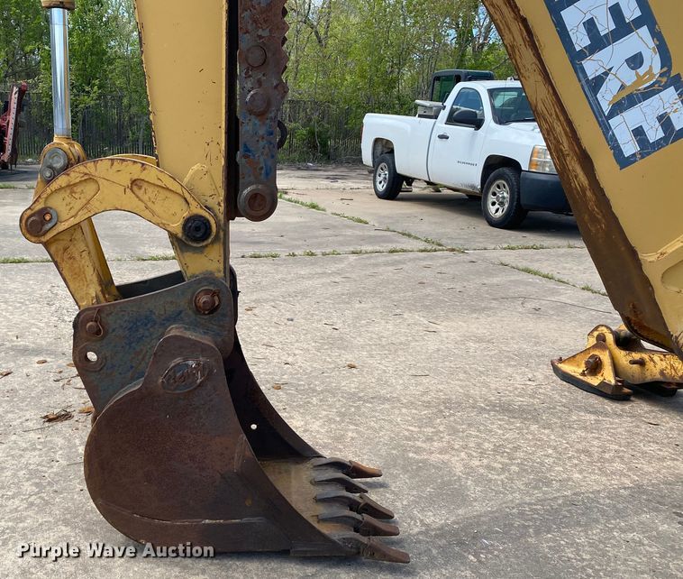 image for item MG9800 2003 John Deere 310G  backhoe