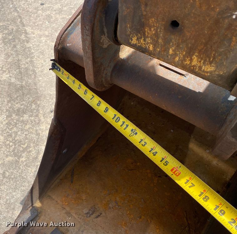 image for item MG9800 2003 John Deere 310G  backhoe