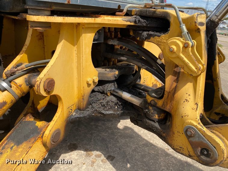 image for item MG9800 2003 John Deere 310G  backhoe