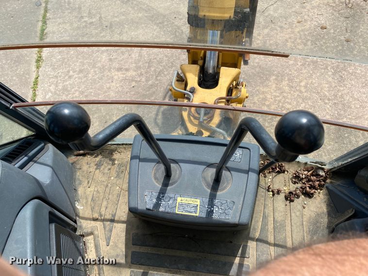 image for item MG9800 2003 John Deere 310G  backhoe