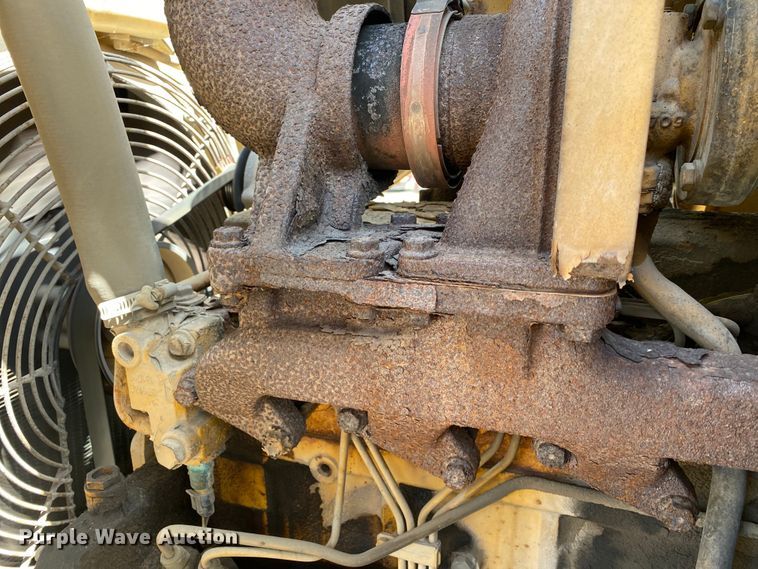 image for item MG9800 2003 John Deere 310G  backhoe