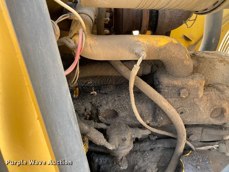 image for item MG9800 2003 John Deere 310G  backhoe