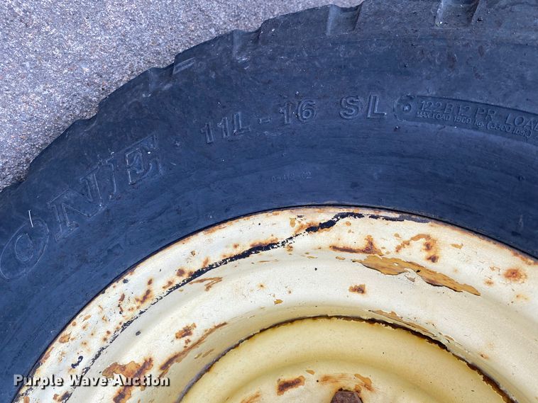 image for item MG9800 2003 John Deere 310G  backhoe