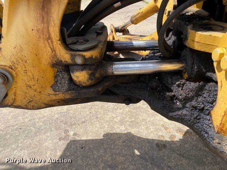 image for item MG9800 2003 John Deere 310G  backhoe