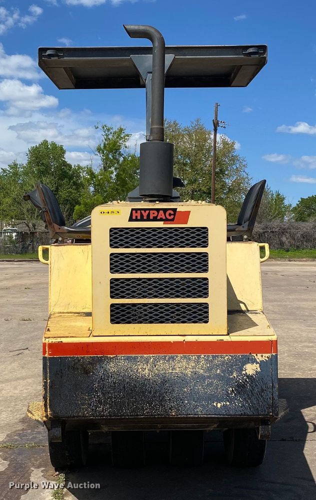 image for item MG9801 2004 Hypac C530AH  pneumatic roller