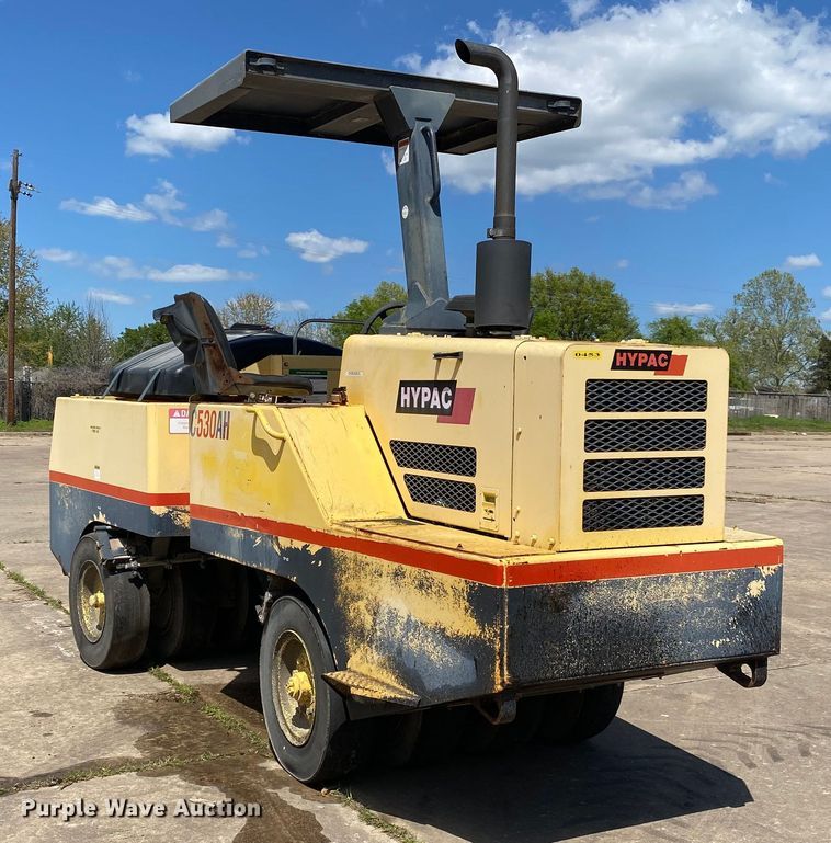 image for item MG9801 2004 Hypac C530AH  pneumatic roller