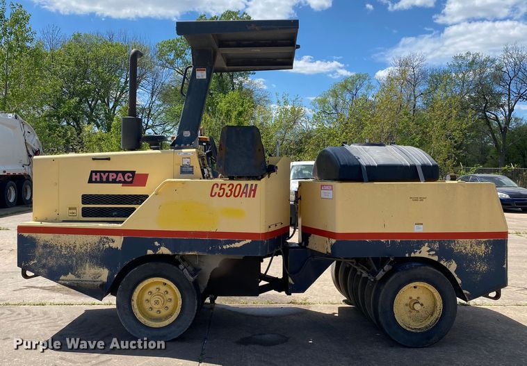 image for item MG9801 2004 Hypac C530AH  pneumatic roller