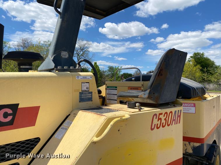 image for item MG9801 2004 Hypac C530AH  pneumatic roller