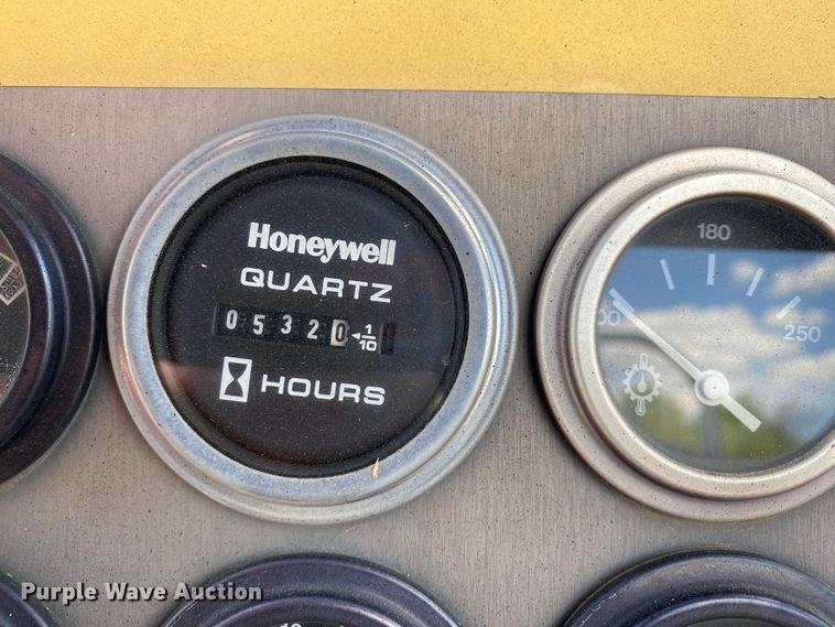 image for item MG9801 2004 Hypac C530AH  pneumatic roller