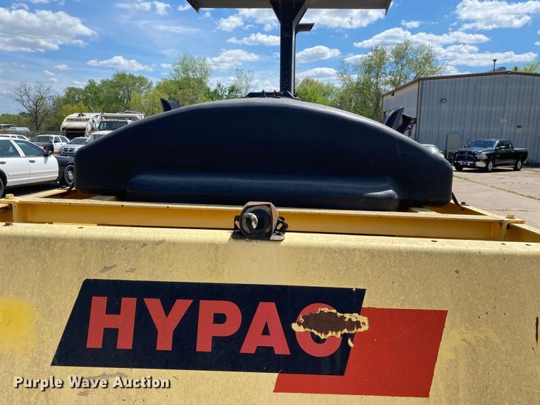 image for item MG9801 2004 Hypac C530AH  pneumatic roller