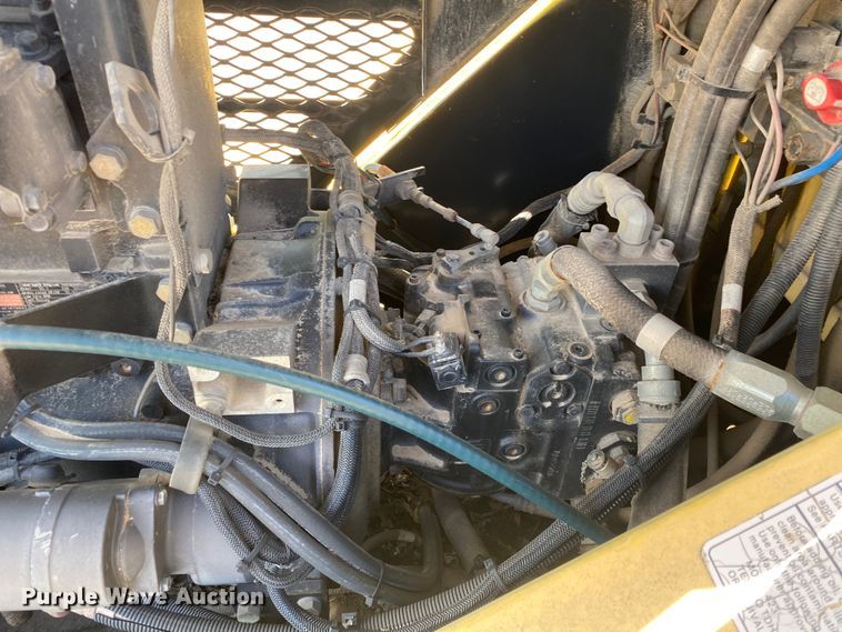 image for item MG9801 2004 Hypac C530AH  pneumatic roller