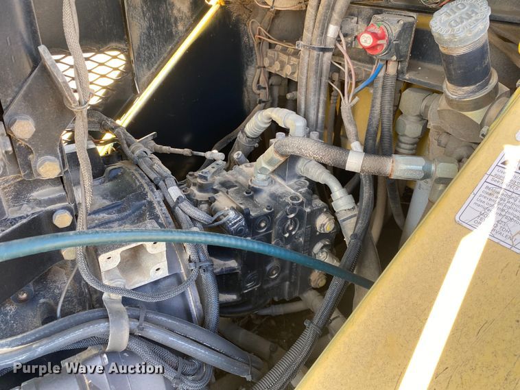 image for item MG9801 2004 Hypac C530AH  pneumatic roller