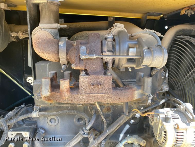 image for item MG9801 2004 Hypac C530AH  pneumatic roller