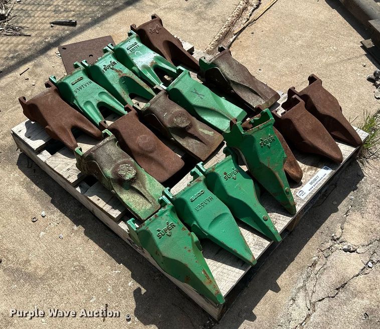 image for item MG9817 (17) bucket teeth