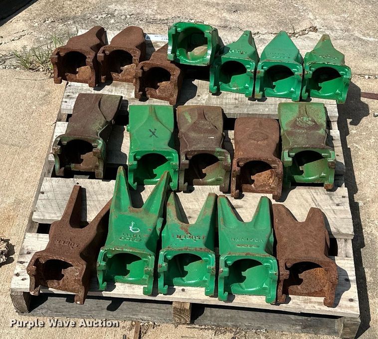 image for item MG9817 (17) bucket teeth