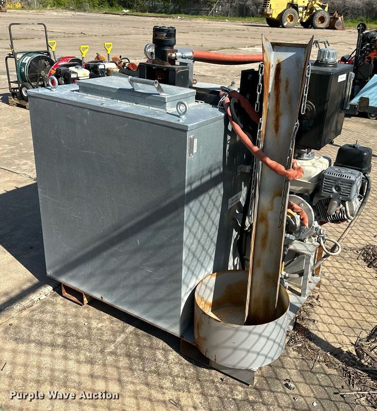 image for item MG9818 Advanced Striping Equipment Thermo Mark II 650  melting kettle