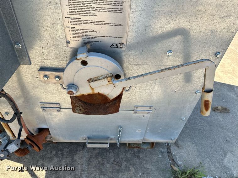 image for item MG9818 Advanced Striping Equipment Thermo Mark II 650  melting kettle