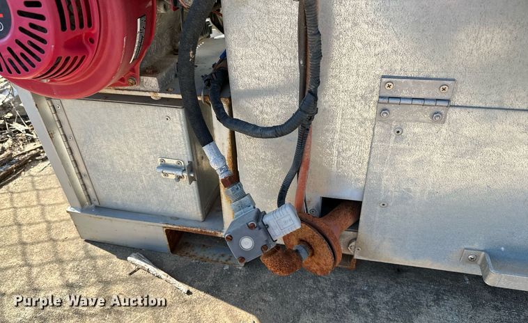 image for item MG9818 Advanced Striping Equipment Thermo Mark II 650  melting kettle