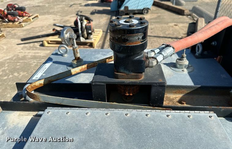 image for item MG9818 Advanced Striping Equipment Thermo Mark II 650  melting kettle