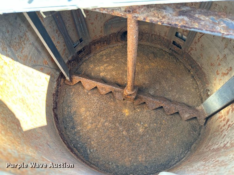 image for item MG9818 Advanced Striping Equipment Thermo Mark II 650  melting kettle