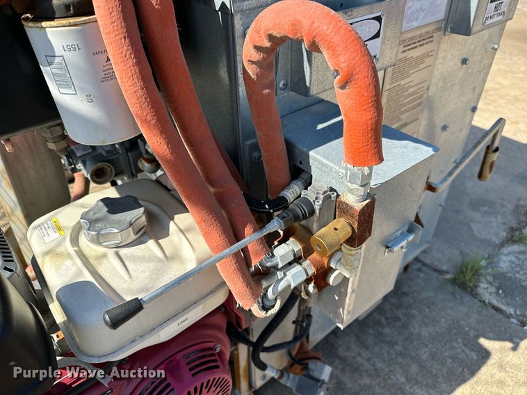 image for item MG9818 Advanced Striping Equipment Thermo Mark II 650  melting kettle