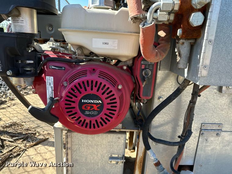 image for item MG9818 Advanced Striping Equipment Thermo Mark II 650  melting kettle