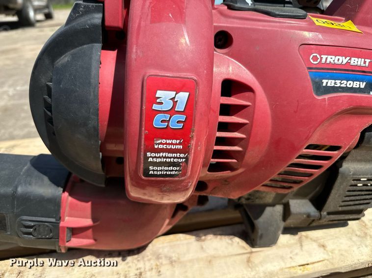 image for item MG9819 (2) leaf blowers