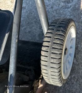 image for item MG9825 Lawn equipment