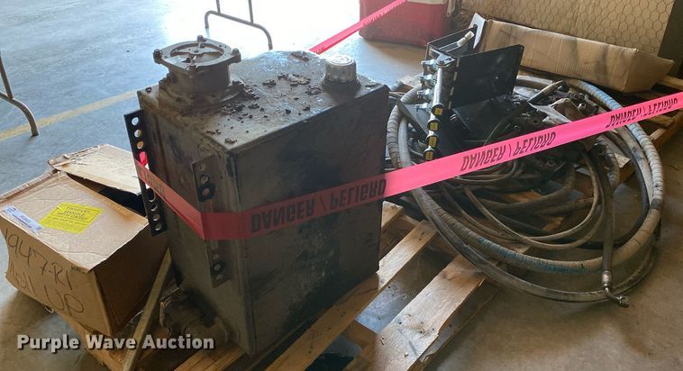 image for item MG9828 Snow plow parts