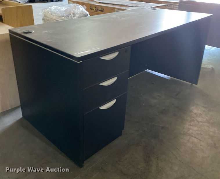 image for item MG9834 Desk