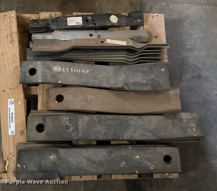 image for item MG9835 Approximately 15 mower blades