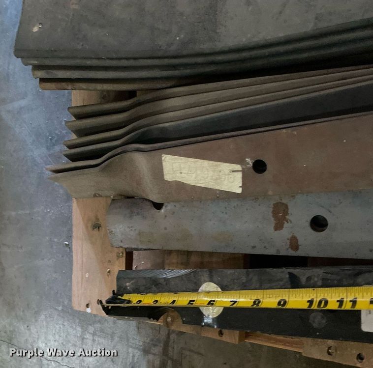 image for item MG9835 Approximately 15 mower blades