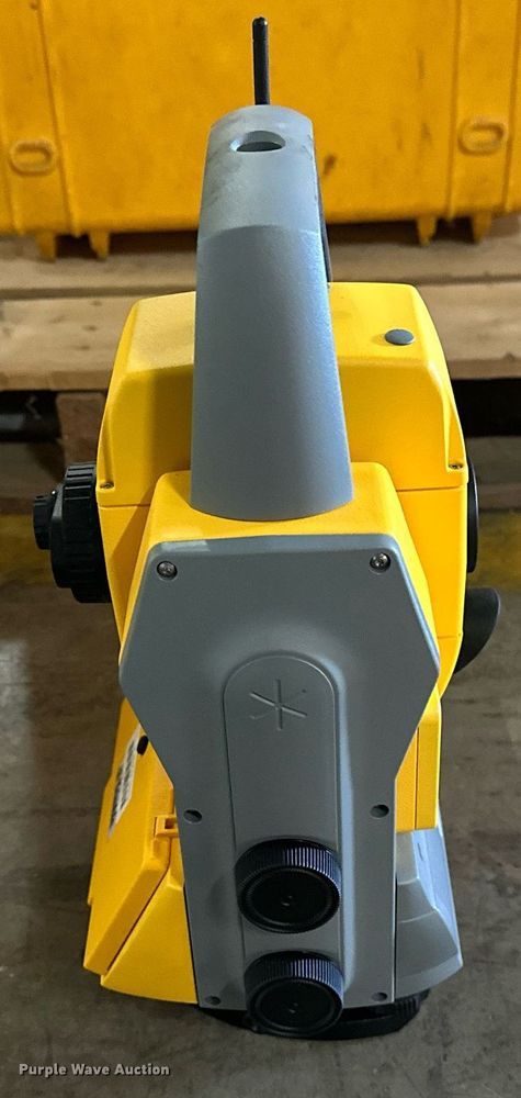 image for item MG9836 Surveying equipment