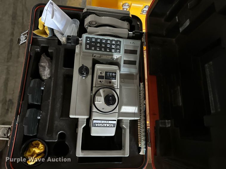 image for item MG9836 Surveying equipment