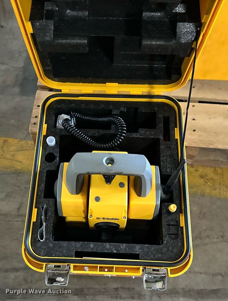 image for item MG9836 Surveying equipment
