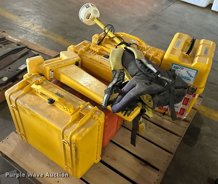 image for item MG9836 Surveying equipment