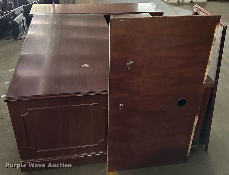 image for item MG9837 (2) desks