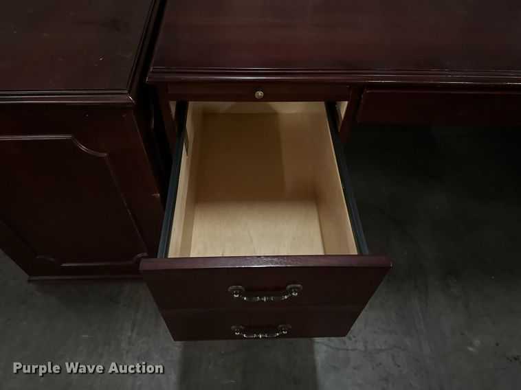 image for item MG9837 (2) desks