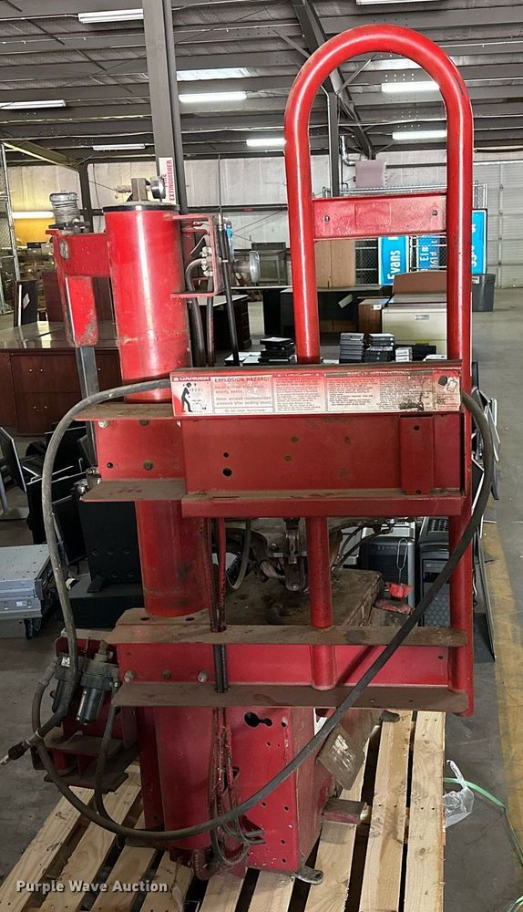 image for item MG9844 Coats 5065AX  rim clamp tire machine